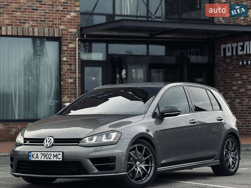 Хетчбек Volkswagen Golf R 2015 в Києві