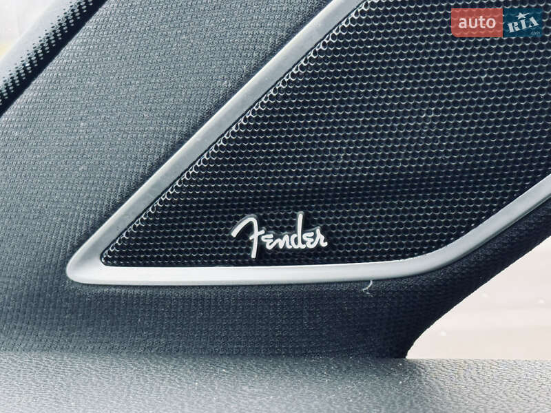 Хетчбек Volkswagen Golf R 2015 в Києві