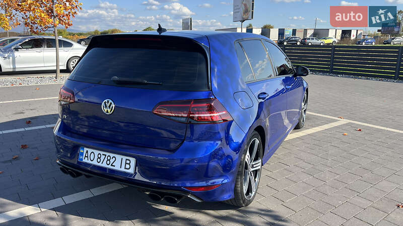 Хэтчбек Volkswagen Golf R 2016 в Мукачево