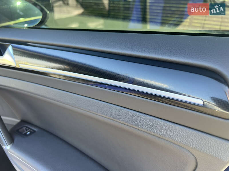 Хэтчбек Volkswagen Golf R 2016 в Мукачево