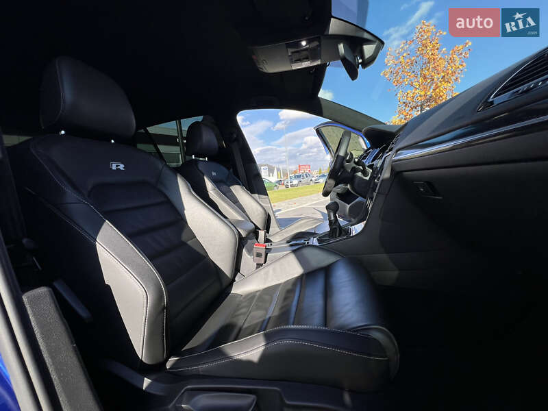 Хэтчбек Volkswagen Golf R 2016 в Мукачево