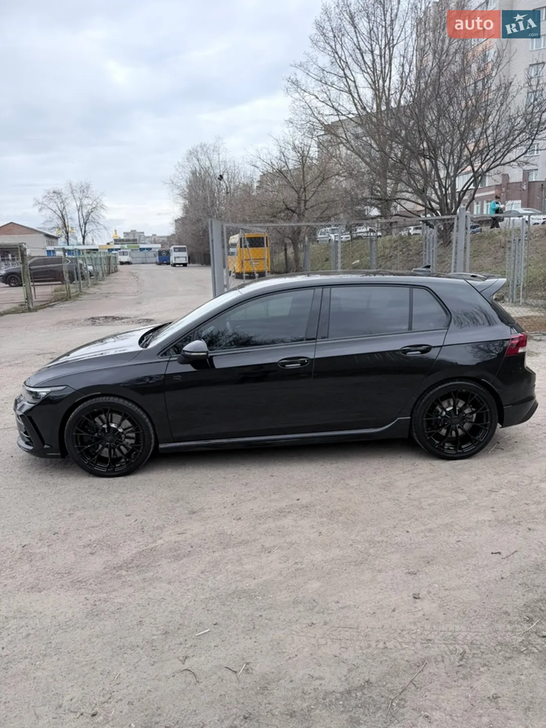 2025 Volkswagen Golf R - мініатюра 3