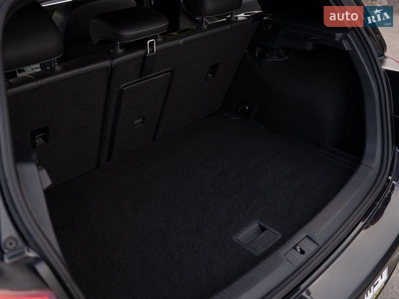 Хэтчбек Volkswagen Golf R 2016 в Днепре