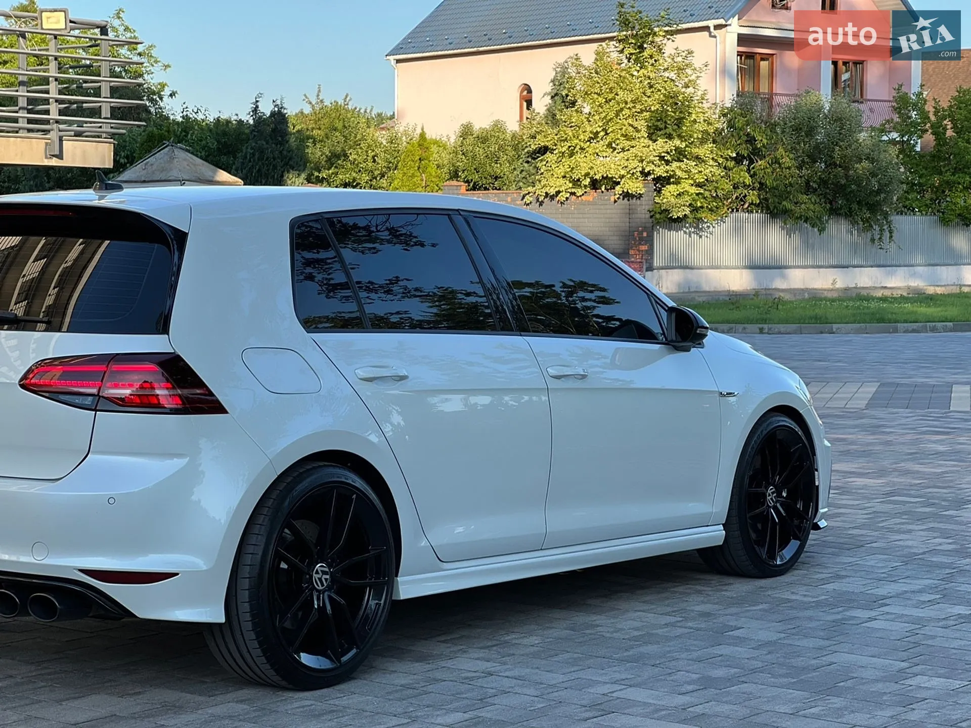 2017 Volkswagen Golf R - мініатюра 9