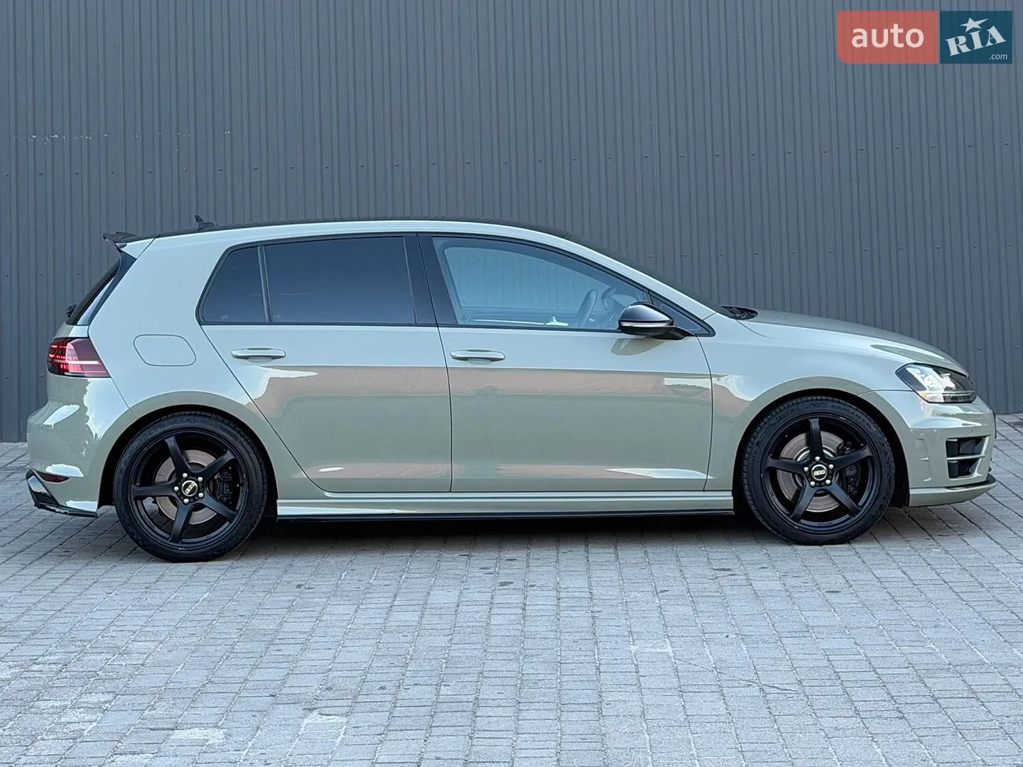2017 Volkswagen Golf R - мініатюра 6