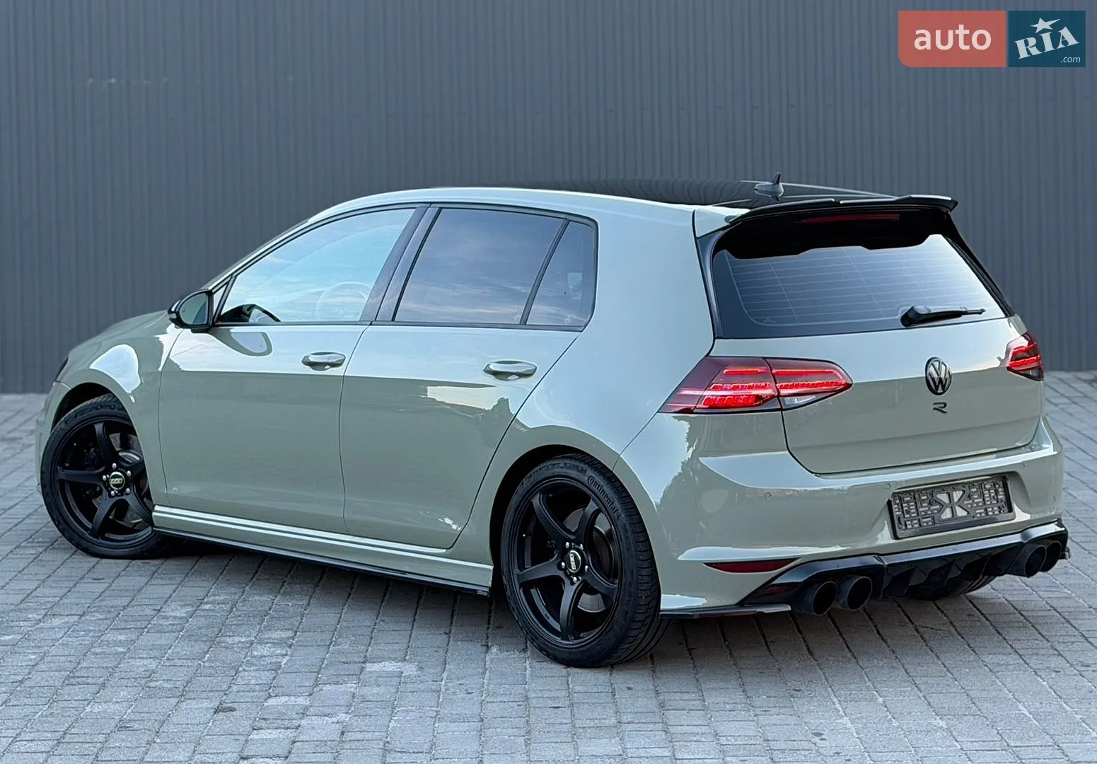 2017 Volkswagen Golf R - мініатюра 9