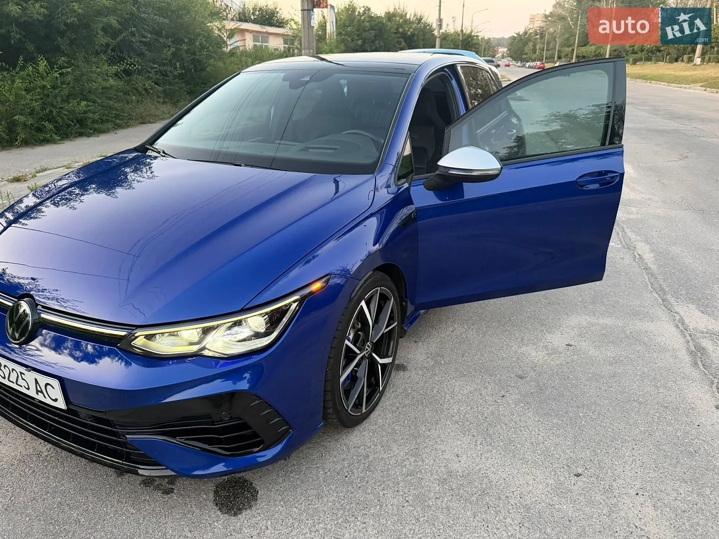 2023 Volkswagen Golf R - мініатюра 2