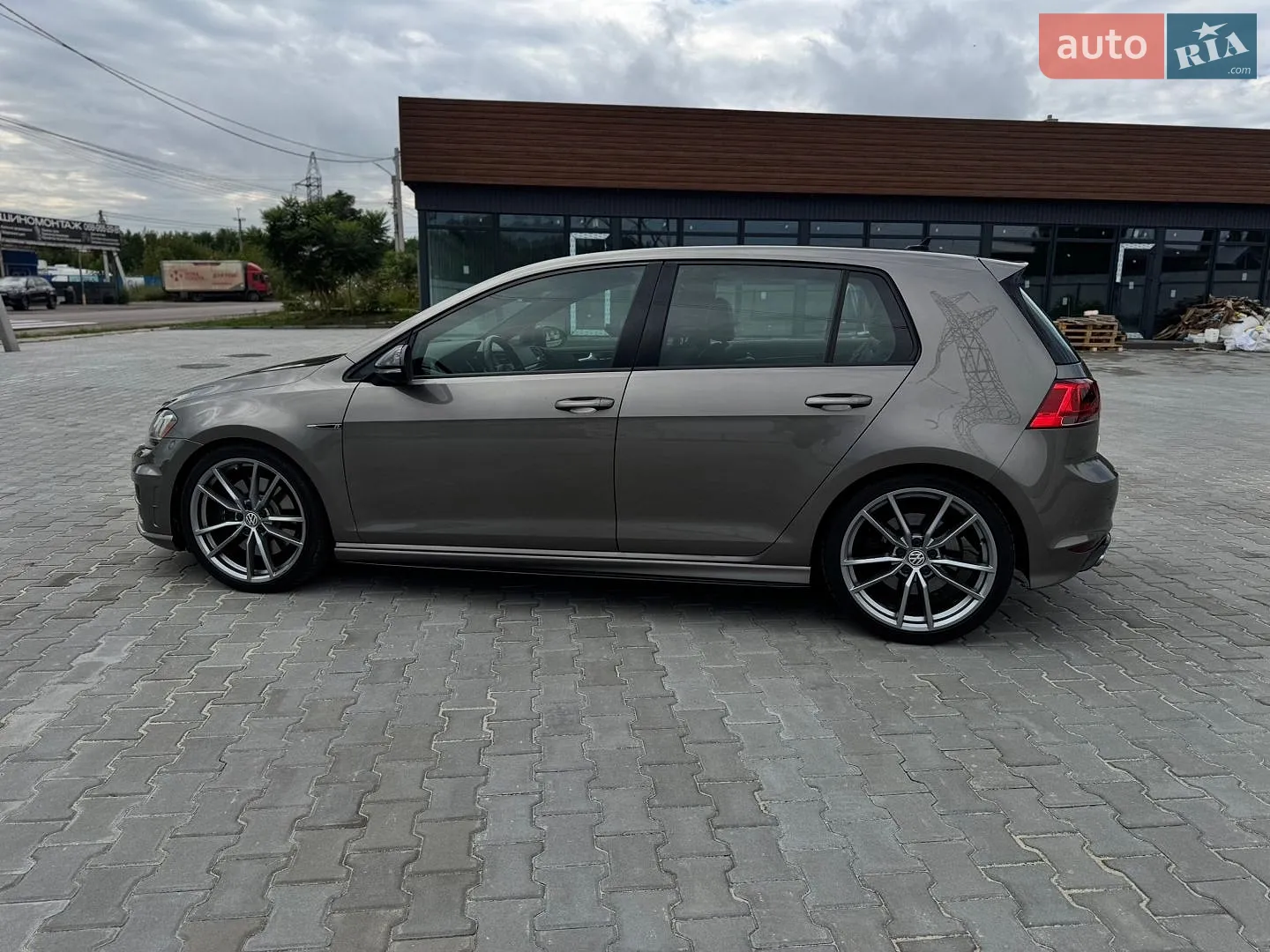2017 Volkswagen Golf R - мініатюра 21