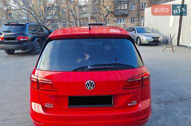 Хэтчбек Volkswagen Golf Sportsvan 2016 в 