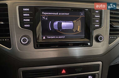 Микровэн Volkswagen Golf Sportsvan 2015 в 
