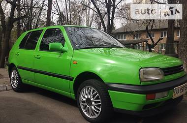 Хэтчбек Volkswagen Golf 1994 в Киеве