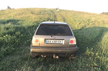 Хэтчбек Volkswagen Golf 1993 в Харькове