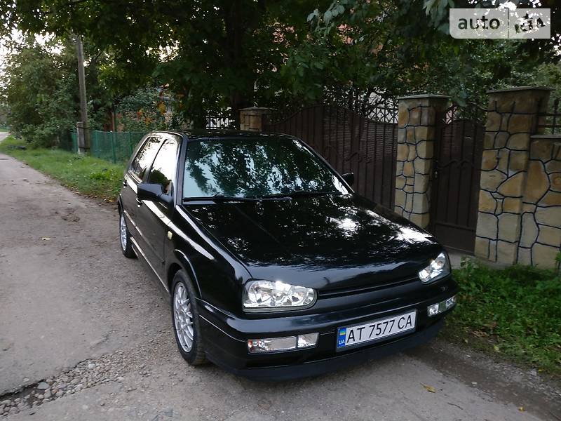 Хэтчбек Volkswagen Golf 1992 в Ивано-Франковске