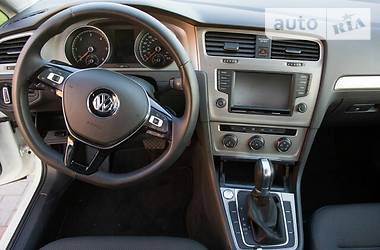 Универсал Volkswagen Golf 2015 в Житомире