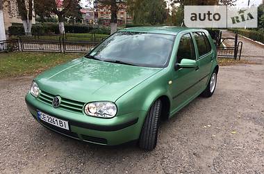 Хэтчбек Volkswagen Golf 2000 в Хотине