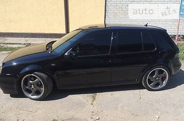 Хетчбек Volkswagen Golf 2000 в Запоріжжі