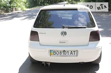 Хэтчбек Volkswagen Golf 2002 в Тернополе