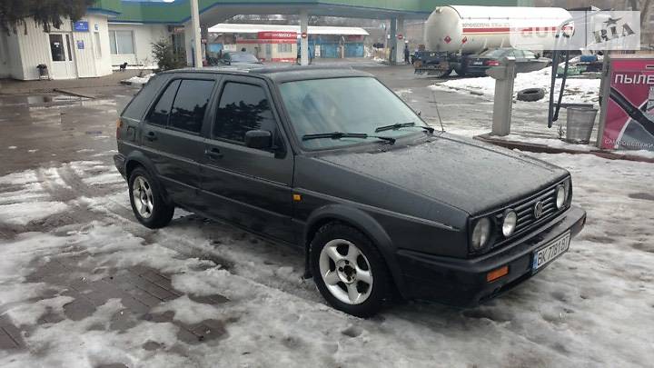 Хэтчбек Volkswagen Golf 1988 в Ровно