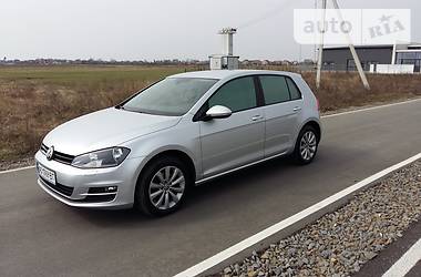 Хэтчбек Volkswagen Golf 2013 в Сваляве