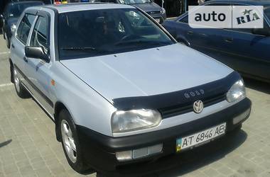 Хетчбек Volkswagen Golf 1994 в Чернівцях