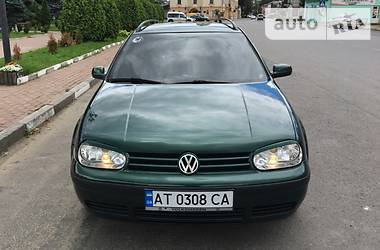 Універсал Volkswagen Golf 2000 в Снятині