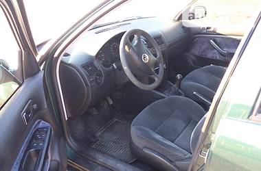 Хэтчбек Volkswagen Golf 1999 в Днепре