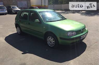 Хетчбек Volkswagen Golf 2000 в Києві