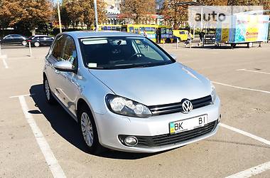 Хэтчбек Volkswagen Golf 2012 в Ровно