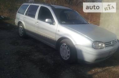 Универсал Volkswagen Golf 2001 в Черновцах