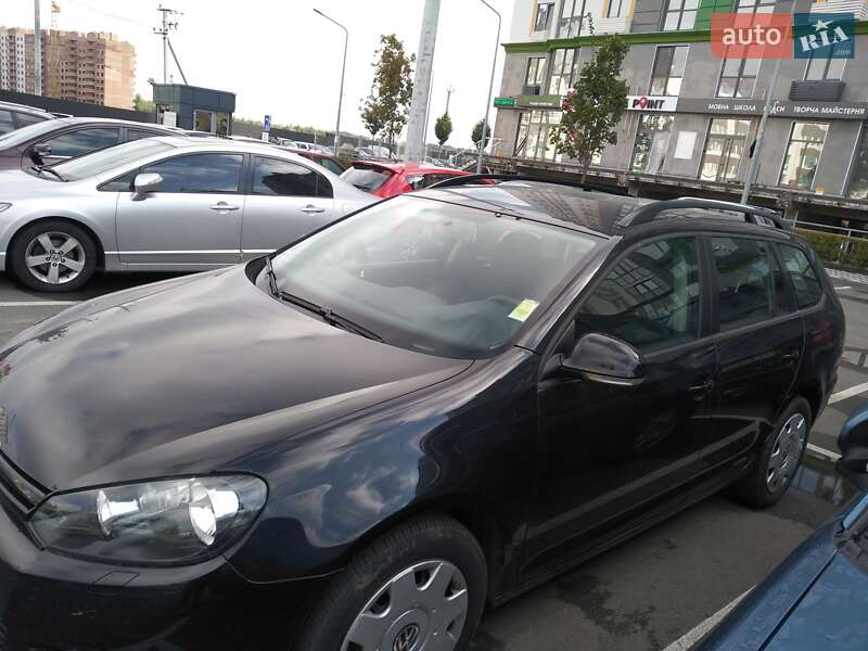 Универсал Volkswagen Golf 2011 в Киеве