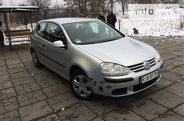 Хэтчбек Volkswagen Golf 2004 в Львове