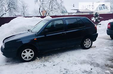 Хэтчбек Volkswagen Golf 1994 в Тячеве