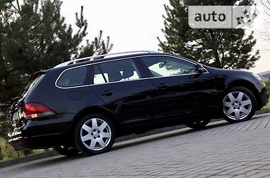 Универсал Volkswagen Golf 2010 в Дрогобыче