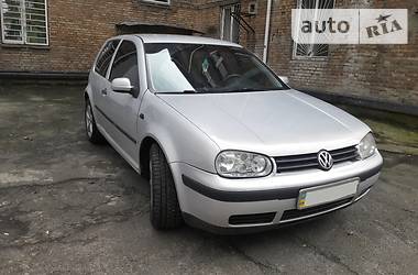 Хетчбек Volkswagen Golf 1998 в Володимир-Волинському