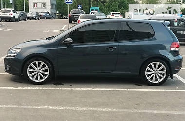 Купе Volkswagen Golf 2011 в Львові