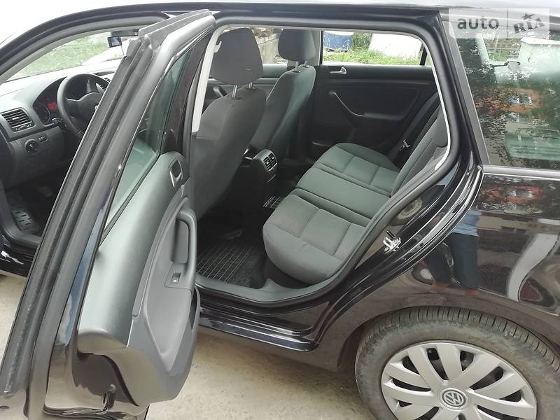 Універсал Volkswagen Golf 2007 в Івано-Франківську