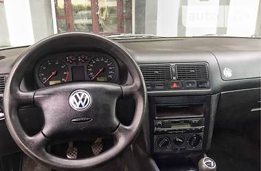 Хетчбек Volkswagen Golf 1998 в Стрию