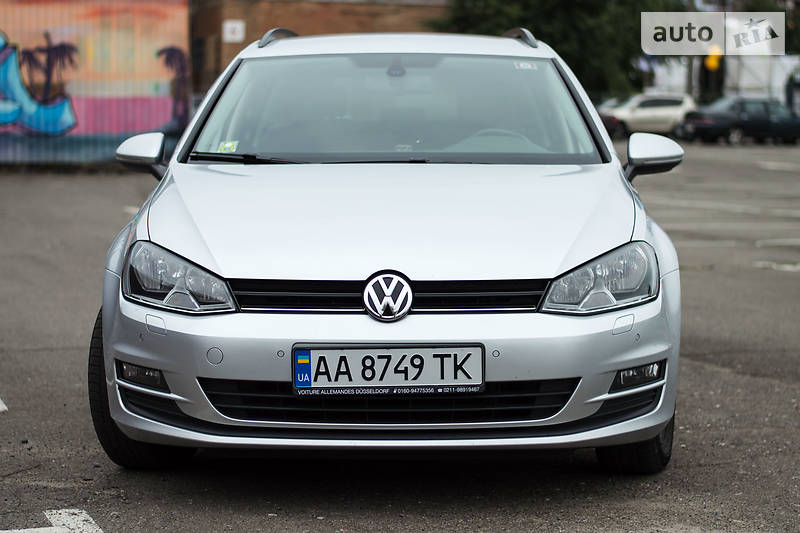Универсал Volkswagen Golf 2014 в Киеве