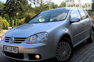 Хэтчбек Volkswagen Golf 2008 в Трускавце