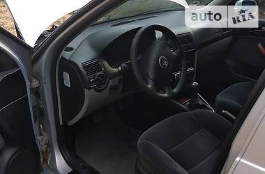 Универсал Volkswagen Golf 2000 в Виннице