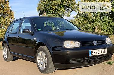 Хэтчбек Volkswagen Golf 1999 в Тростянце