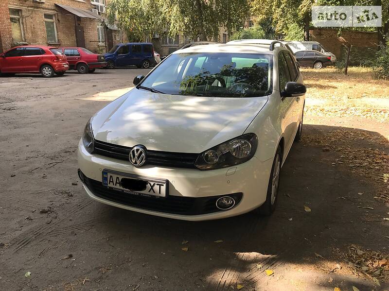 Універсал Volkswagen Golf 2013 в Києві