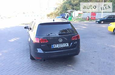 Универсал Volkswagen Golf 2015 в Киеве