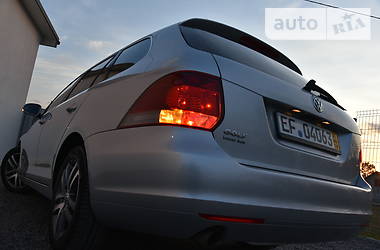 Универсал Volkswagen Golf 2013 в Дрогобыче