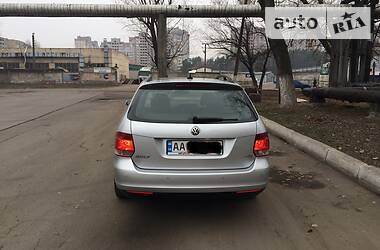 Универсал Volkswagen Golf 2008 в Киеве