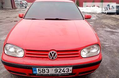 Хэтчбек Volkswagen Golf 2000 в Хусте