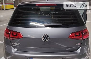 Хетчбек Volkswagen Golf 2015 в 