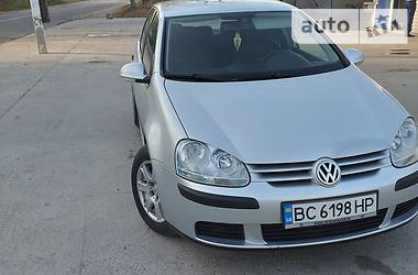 Хетчбек Volkswagen Golf 2005 в Бориславі