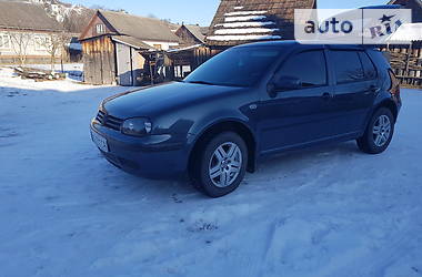 Седан Volkswagen Golf 1998 в Рахове