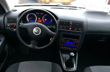 Универсал Volkswagen Golf 2003 в Харькове